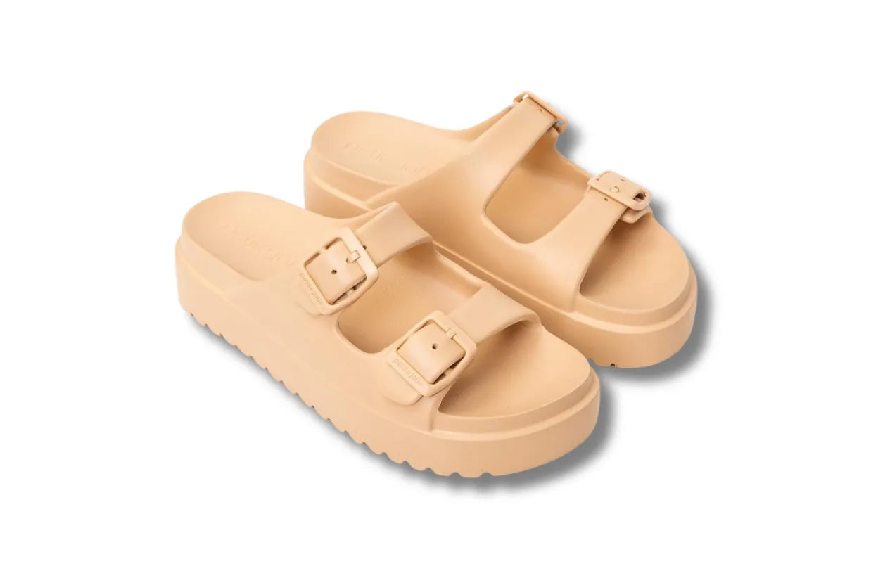 Sandalias de plataforma beige doble hebilla mujer estilo casual Petite Jolie
