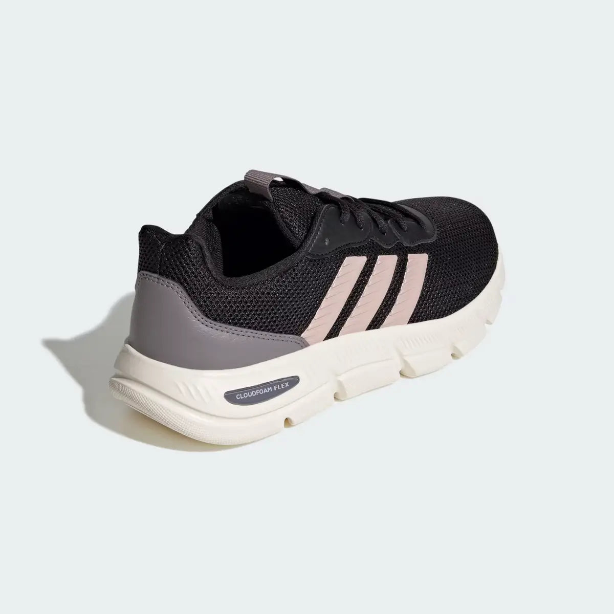 Vista trasera de talón de zapatillas Adidas Cloudfoam Flex mujer mostrando soporte y detalles rosa