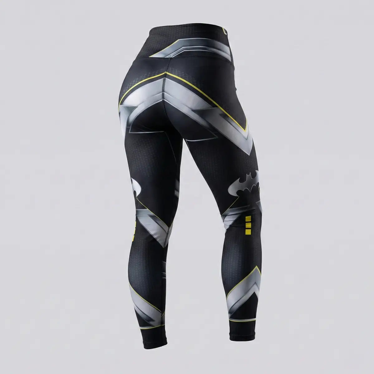 Vista trasera leggings batman con costura realce glúteos y detalles amarillos