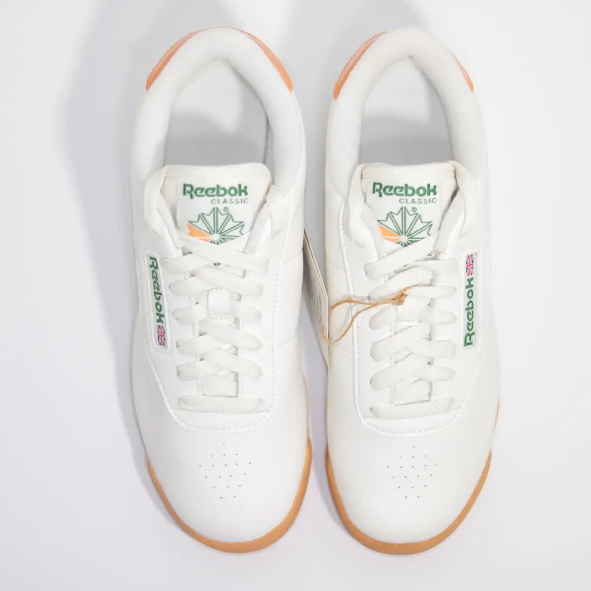 Vista superior interior zapatillas Reebok Princess Classic plantilla y etiqueta retro en lengüeta