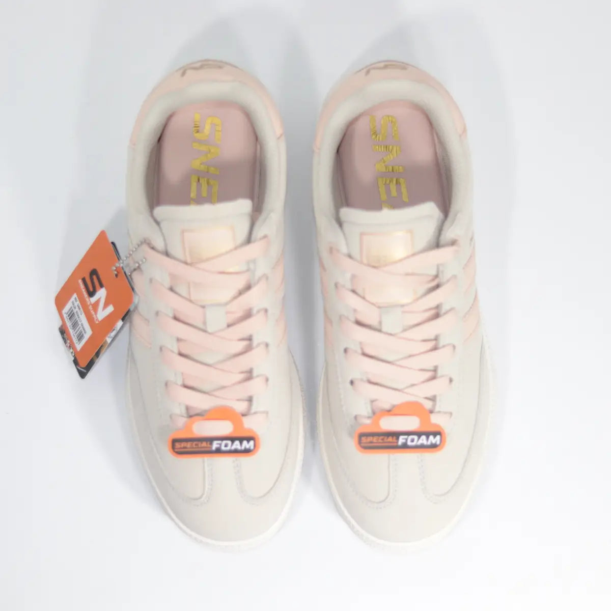 Vista superior interior zapatillas Urban Classics plantillas acolchadas y etiqueta Special Foam
