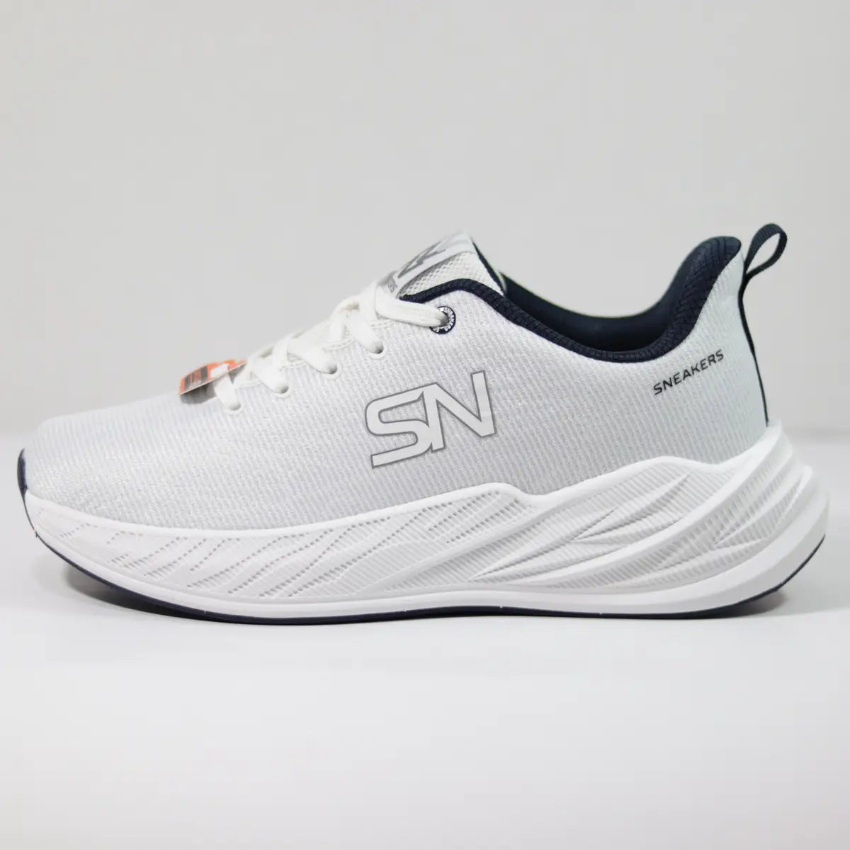 Zapatillas hombre Sneakers Supply Midnight White perfil blanco con malla técnica y logo SN lateral