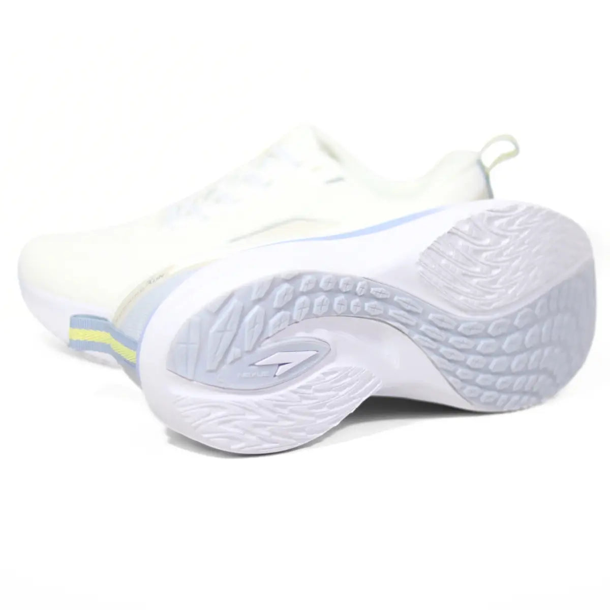 Suela ergonómica y antideslizante con detalles celestes de zapatillas RS Performance Nexus mujer
