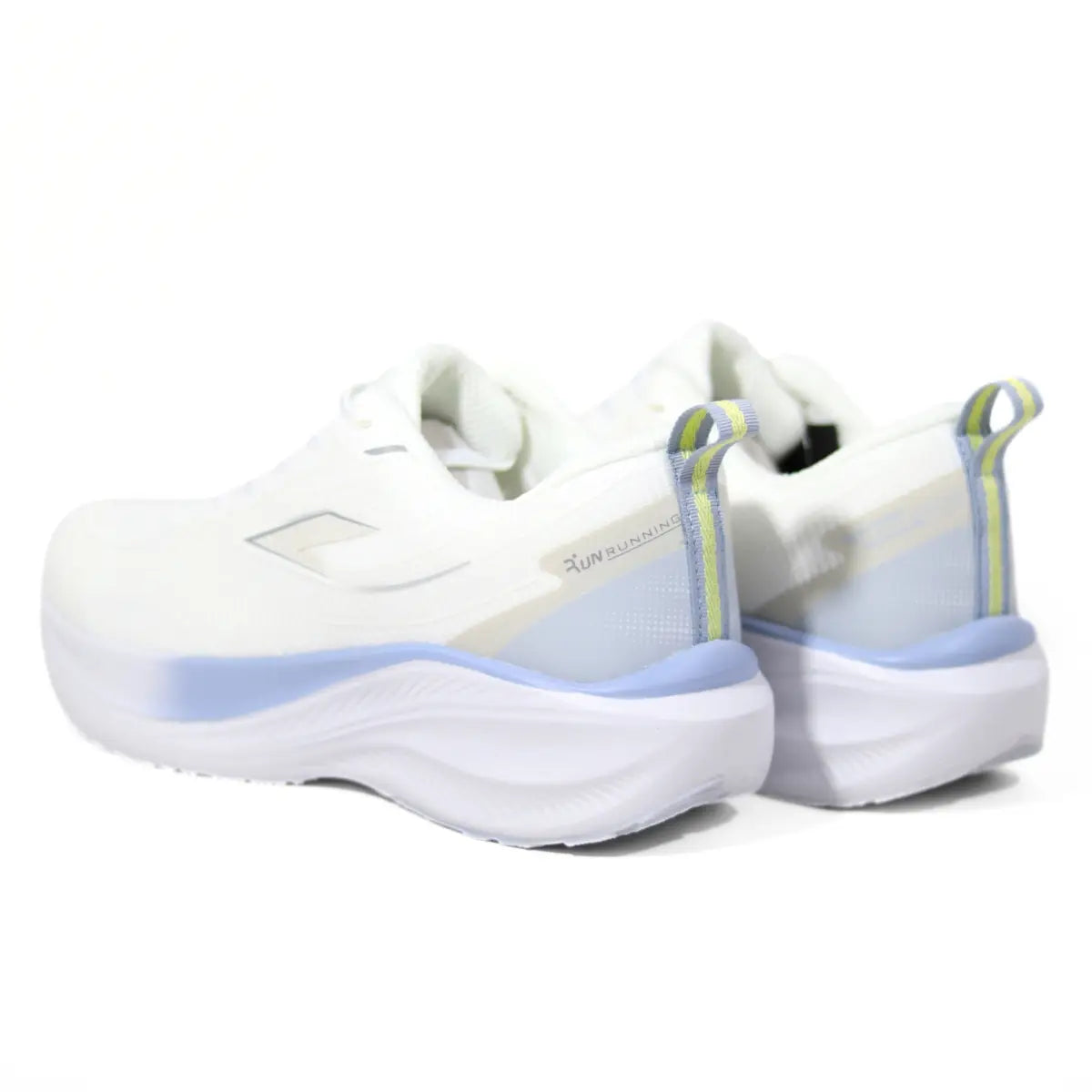 Vista trasera del talón de zapatillas RS Performance Nexus mujer mostrando soporte y tirador funcional