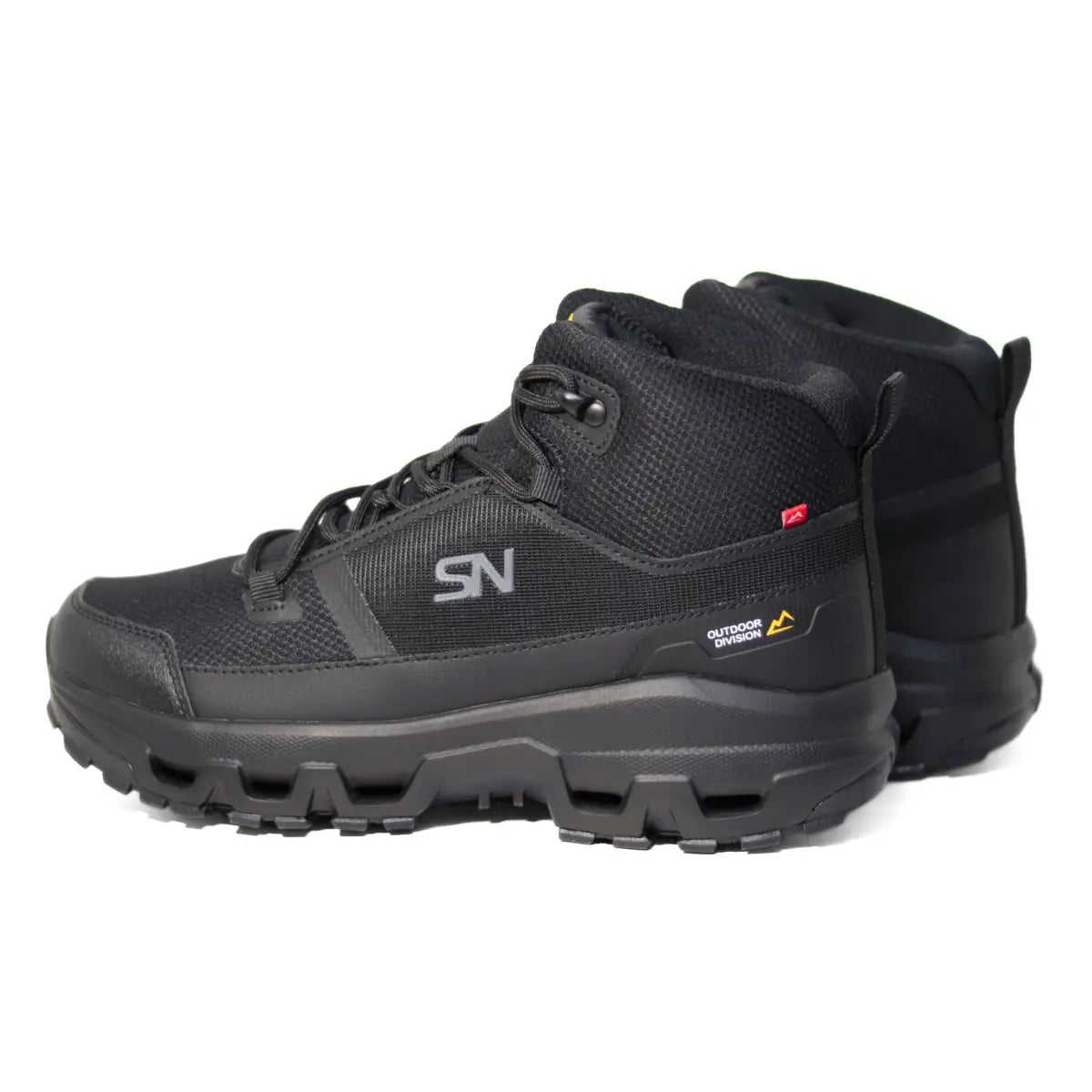 Botas hombre Sneakers Supply Tactics negras vista en ángulo delantero de tres cuartos