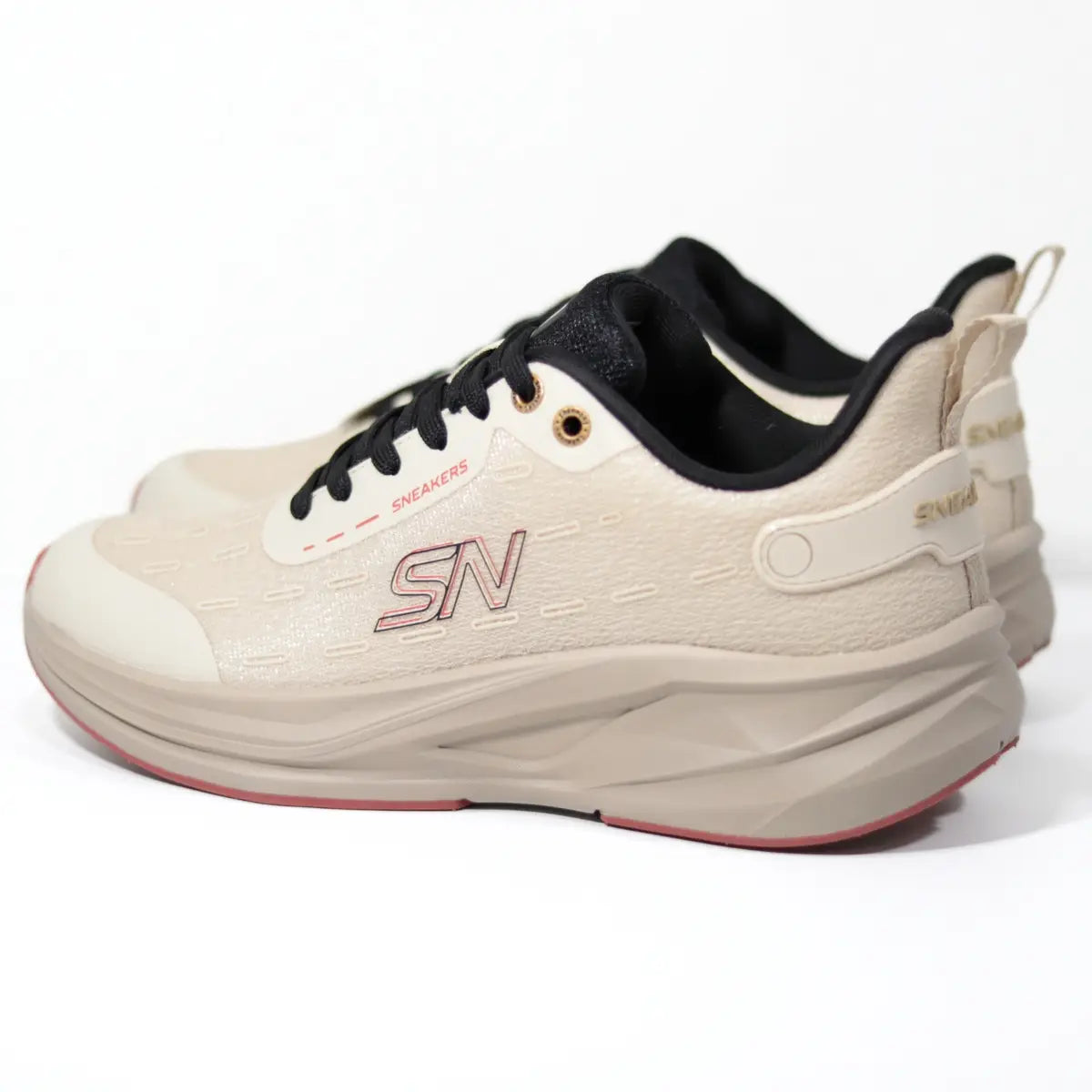 Zapatillas urbanas hombre Sneakers Supply Mocca beige vista en ángulo frontal de tres cuartos