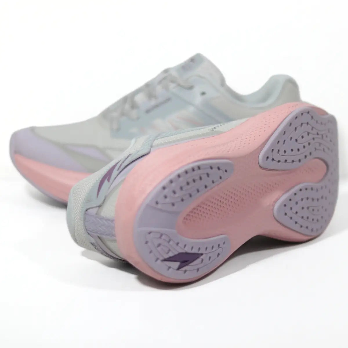 Suela de goma texturizada en color rosa de las zapatillas RS Performance Stellar mujer