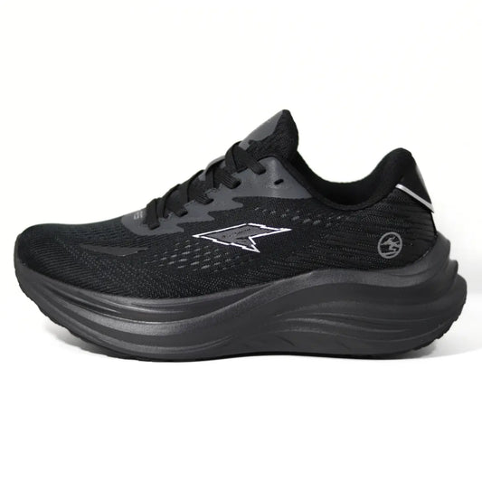 Perfil lateral externo de zapatillas running hombre RS Performance Swift en color negro total con entresuela gruesa