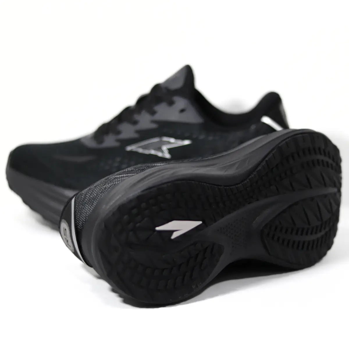 Suela de goma negra con diseño de alta tracción de las zapatillas running mujer RS Performance Swift